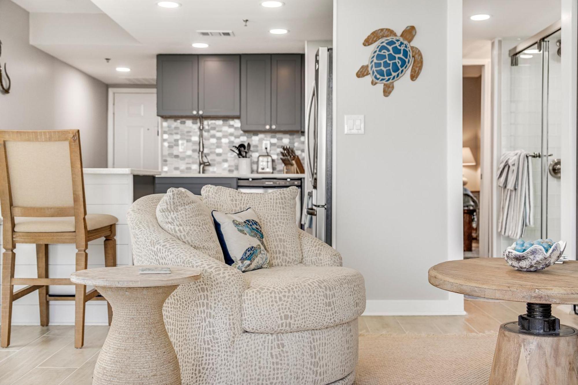 Newly Completely Renovated At Sunbird Resort! Free Chair And Umbrella Service! By Dolce Getaways! * Panama City Beach
